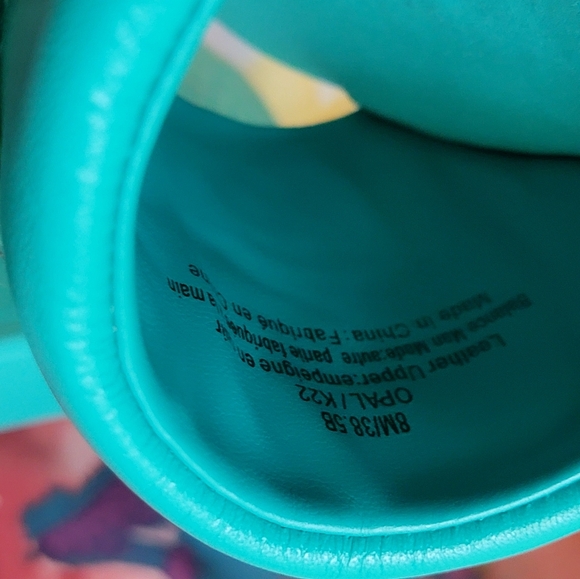 Karl Lagerfeld Paris Opal Platform Sandal. - Picture 6 of 6